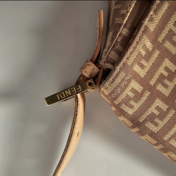 Fendi Mama Baguette Zucca Print Bag Purple and Cream - Picture 8 of 8